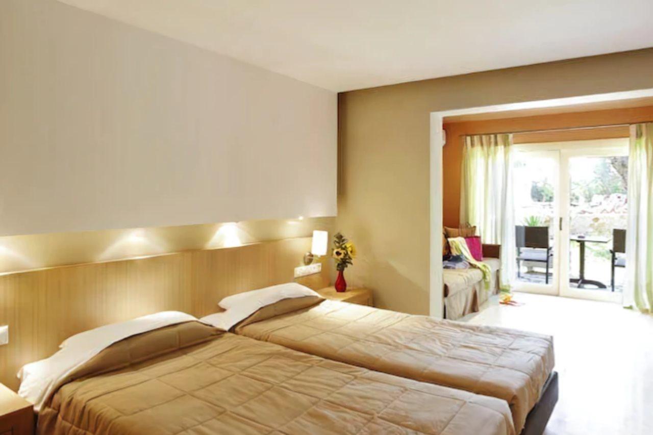 Astoria Hotel Трулос Экстерьер фото