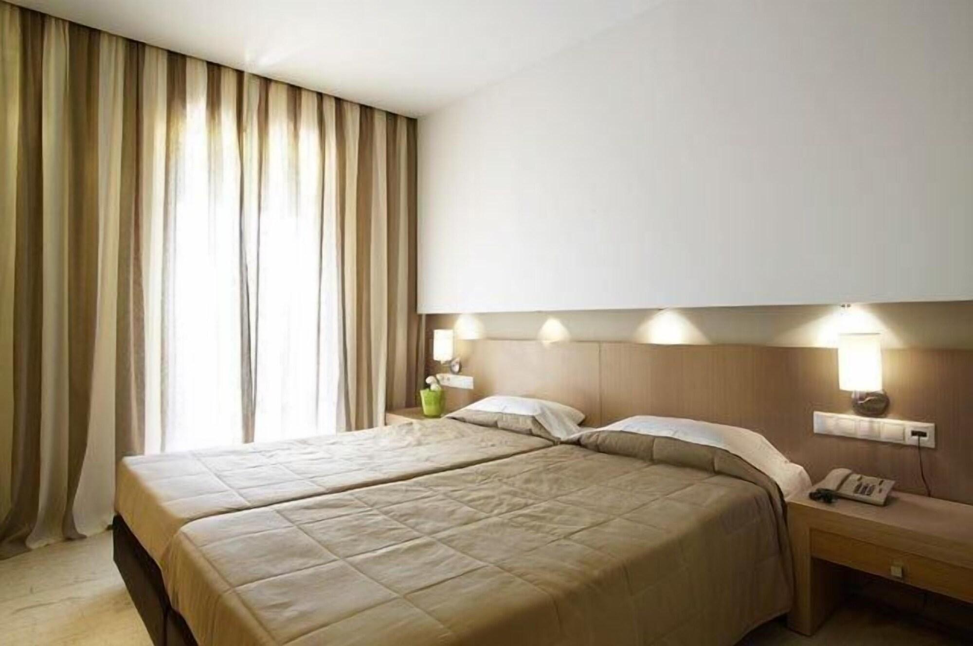 Astoria Hotel Трулос Экстерьер фото